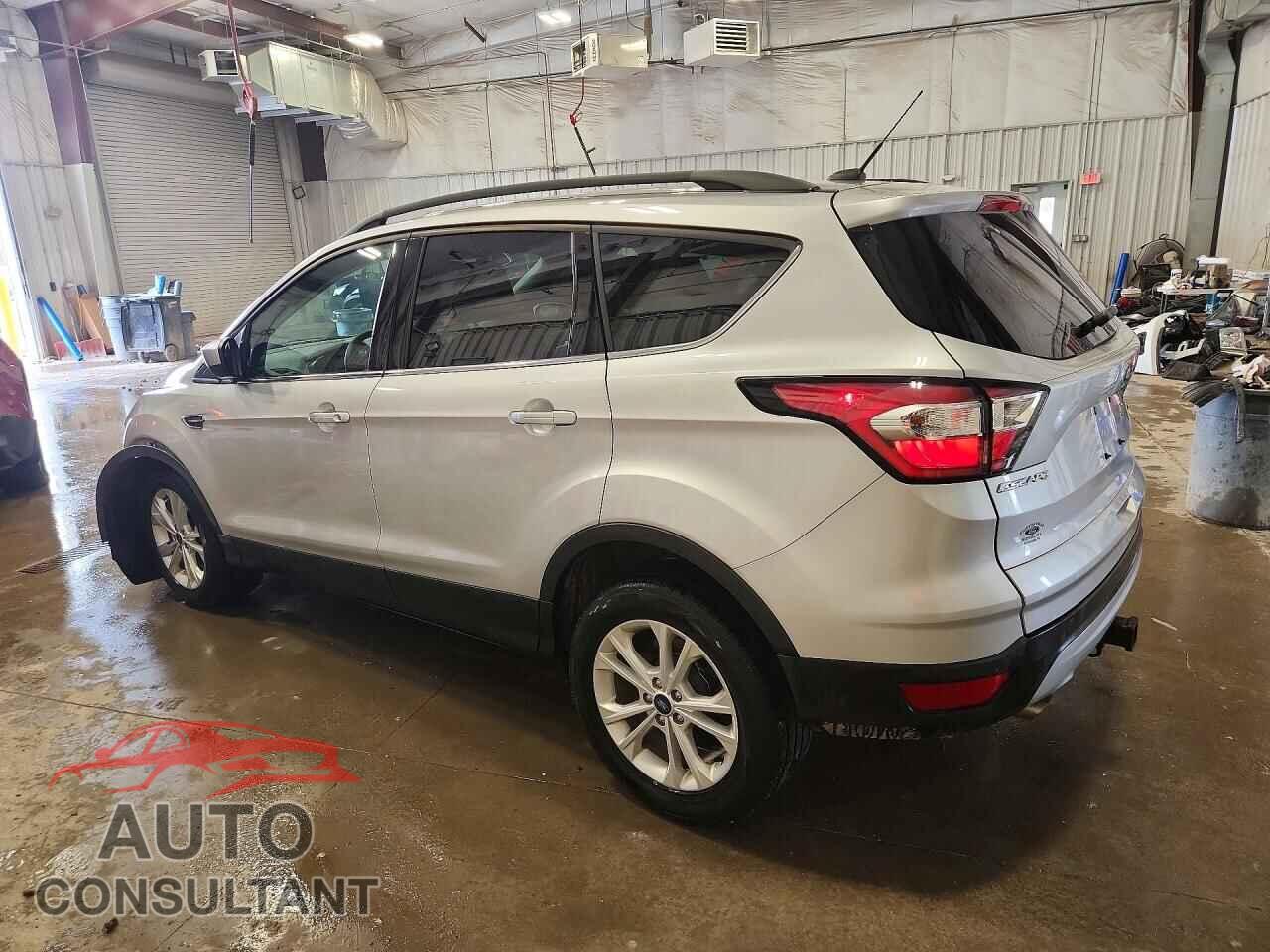FORD ESCAPE 2017 - 1FMCU9G9XHUC45043