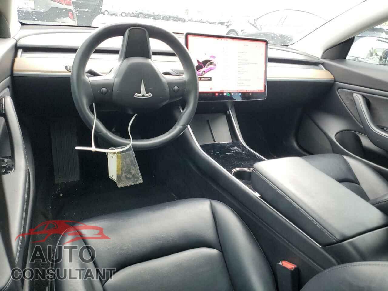 TESLA MODEL 3 2019 - 5YJ3E1EA3KF337854