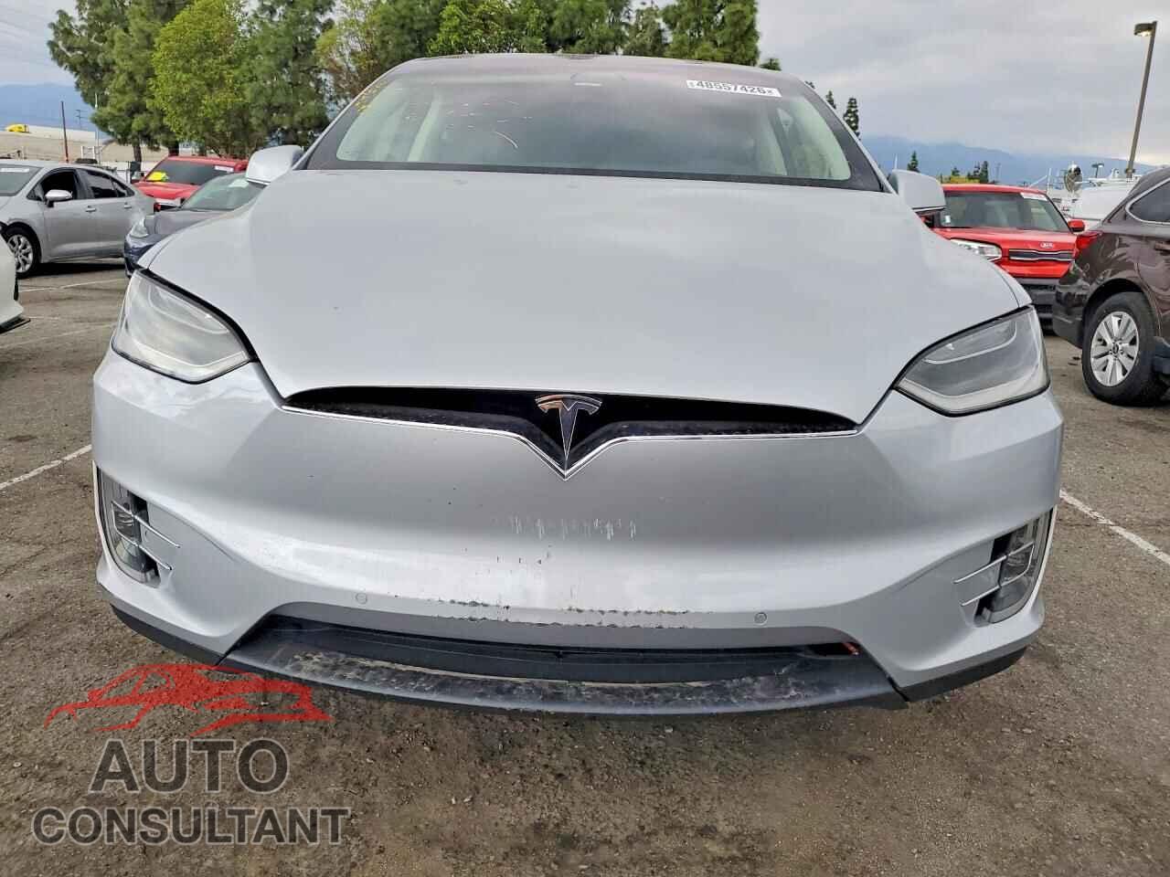 TESLA MODEL X 2018 - 5YJXCBE29JF115372