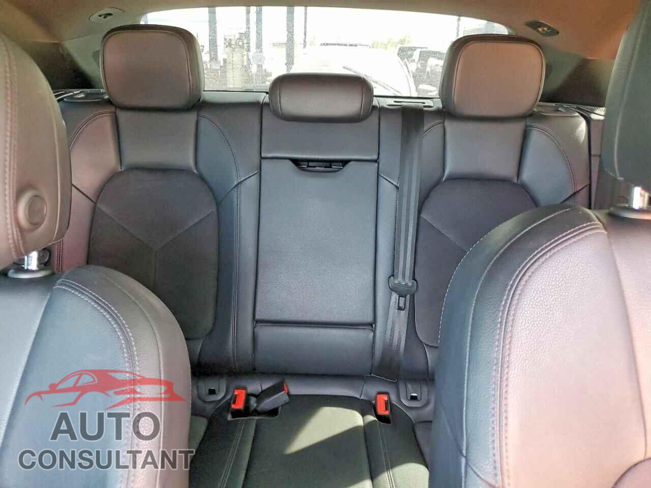 PORSCHE MACAN 2017 - WP1AA2A58HLB08754