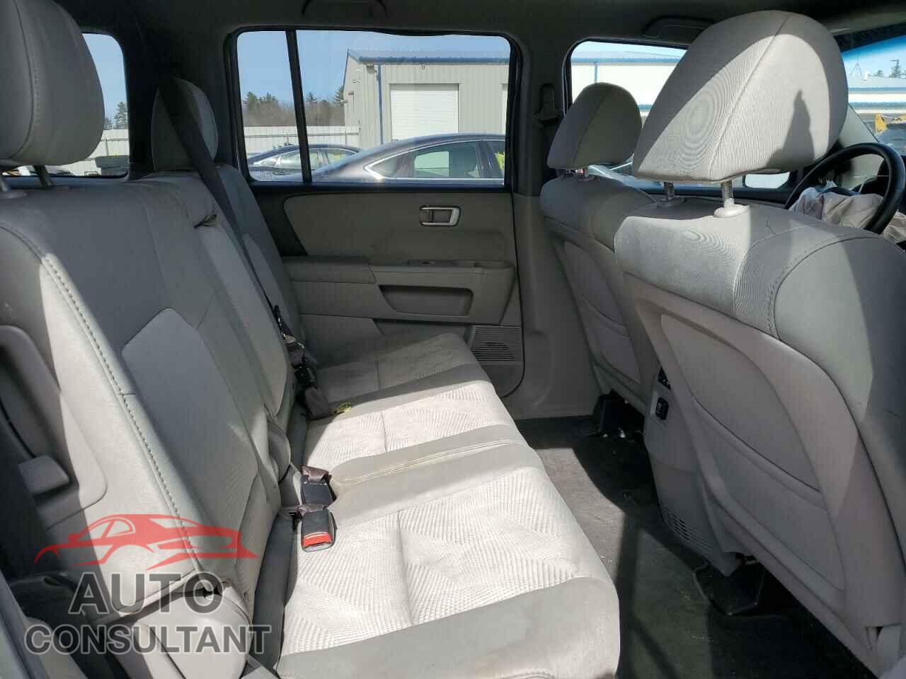 HONDA PILOT 2012 - 5FNYF4H24CB082609