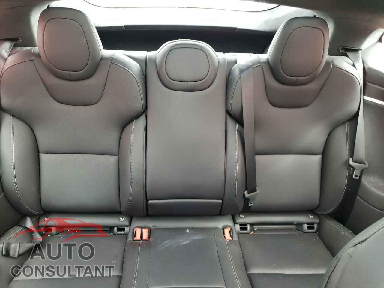 TESLA MODEL S 2023 - 5YJSA1E6XPF529847