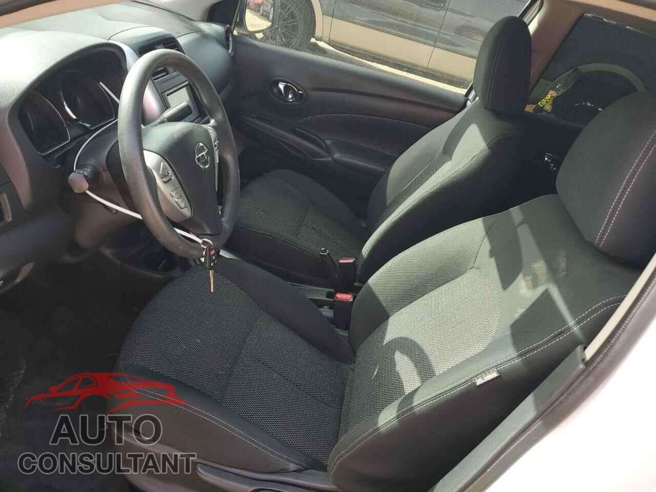 NISSAN VERSA 2017 - 3N1CN7AP3HL870863