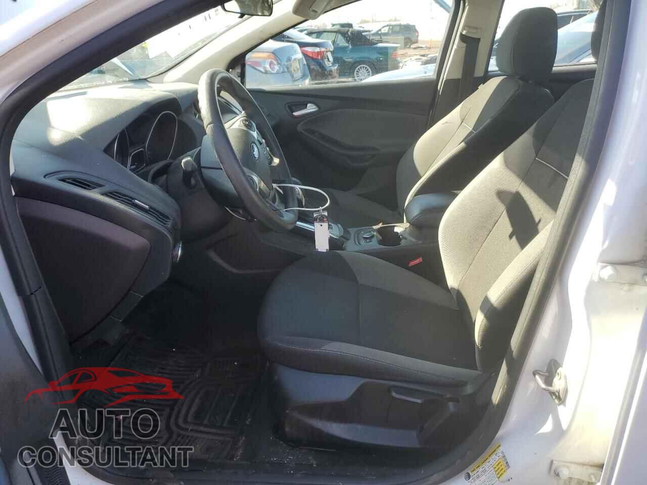 FORD FOCUS 2014 - 1FADP3F21EL160245