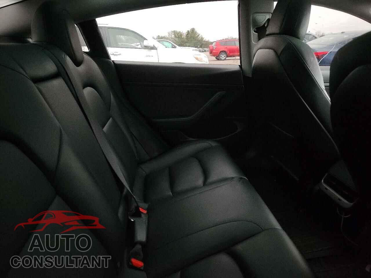 TESLA MODEL 3 2020 - 5YJ3E1EA3LF609255