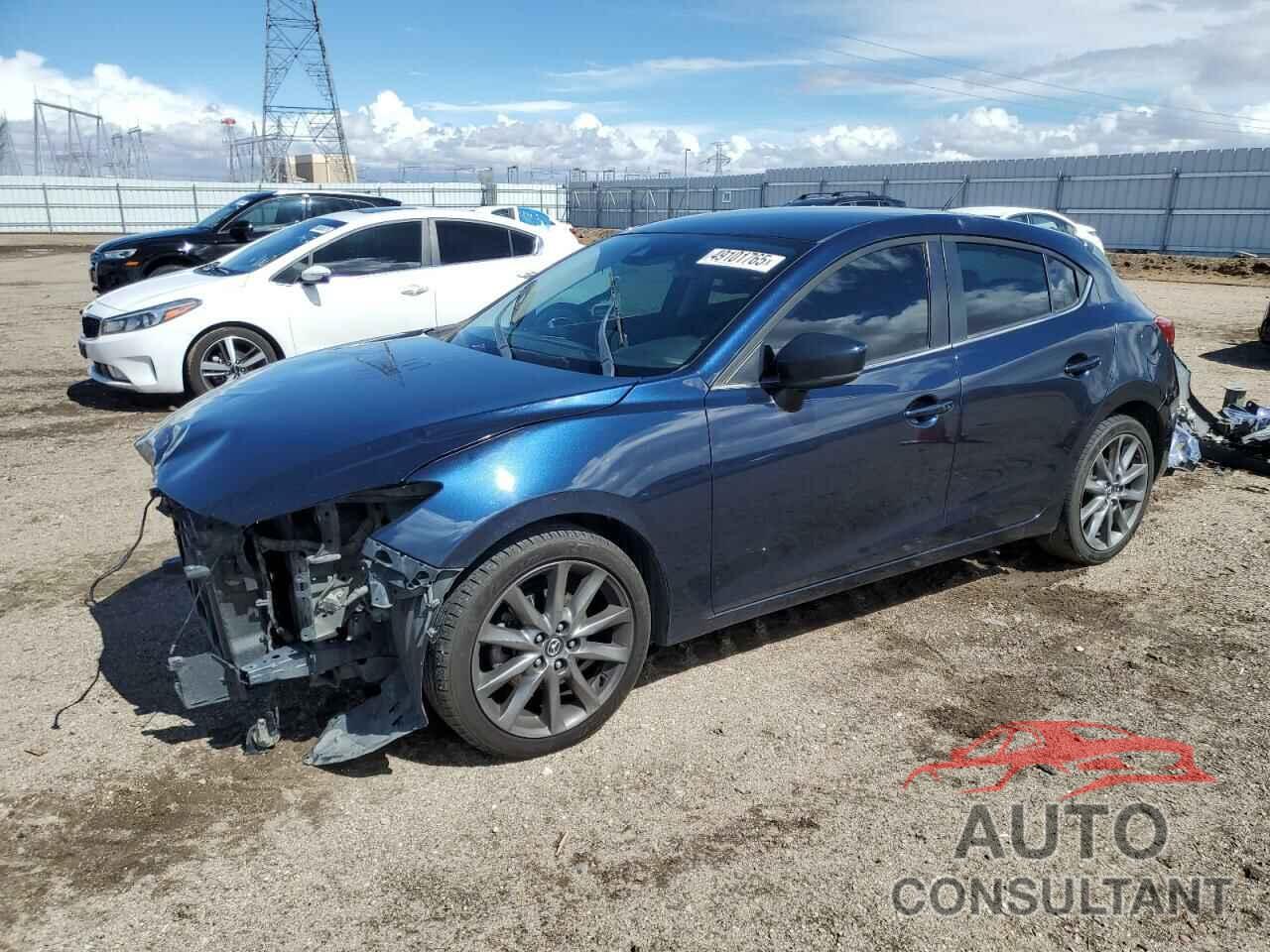 MAZDA 3 2018 - 3MZBN1L33JM270101