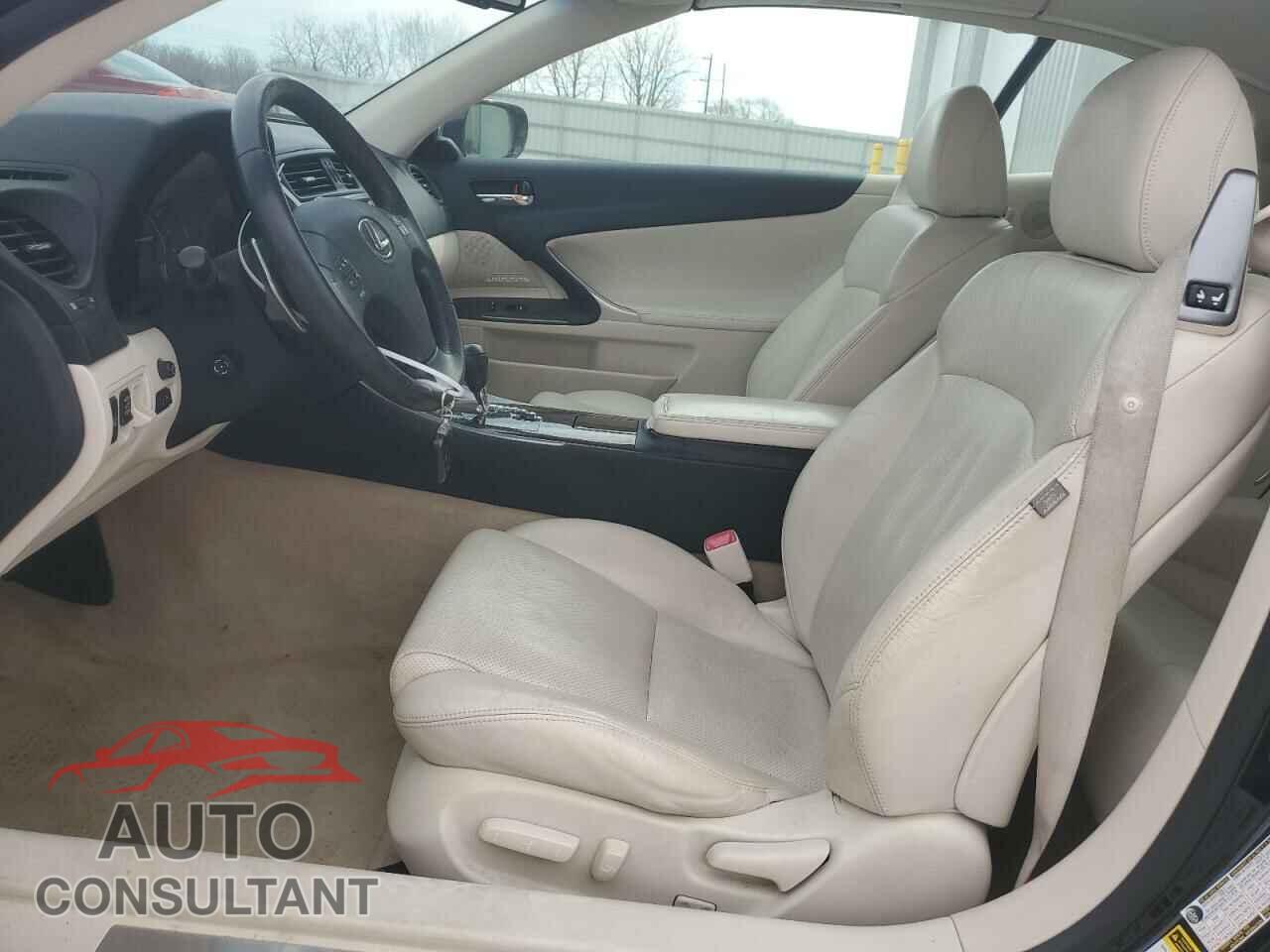 LEXUS IS 2010 - JTHFF2C20A2502867
