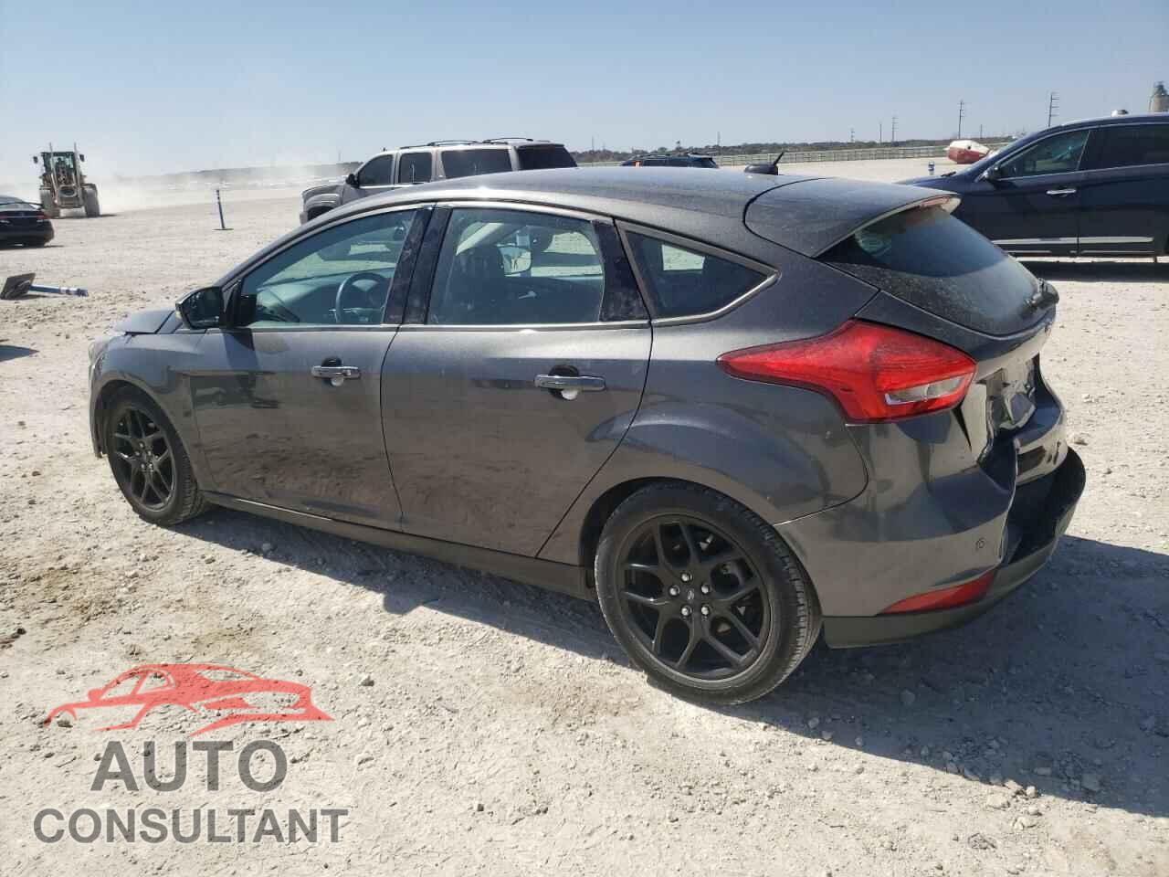FORD FOCUS 2015 - 1FADP3K28FL340703
