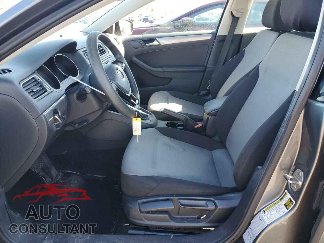 VOLKSWAGEN JETTA 2017 - 3VW2B7AJ9HM372316