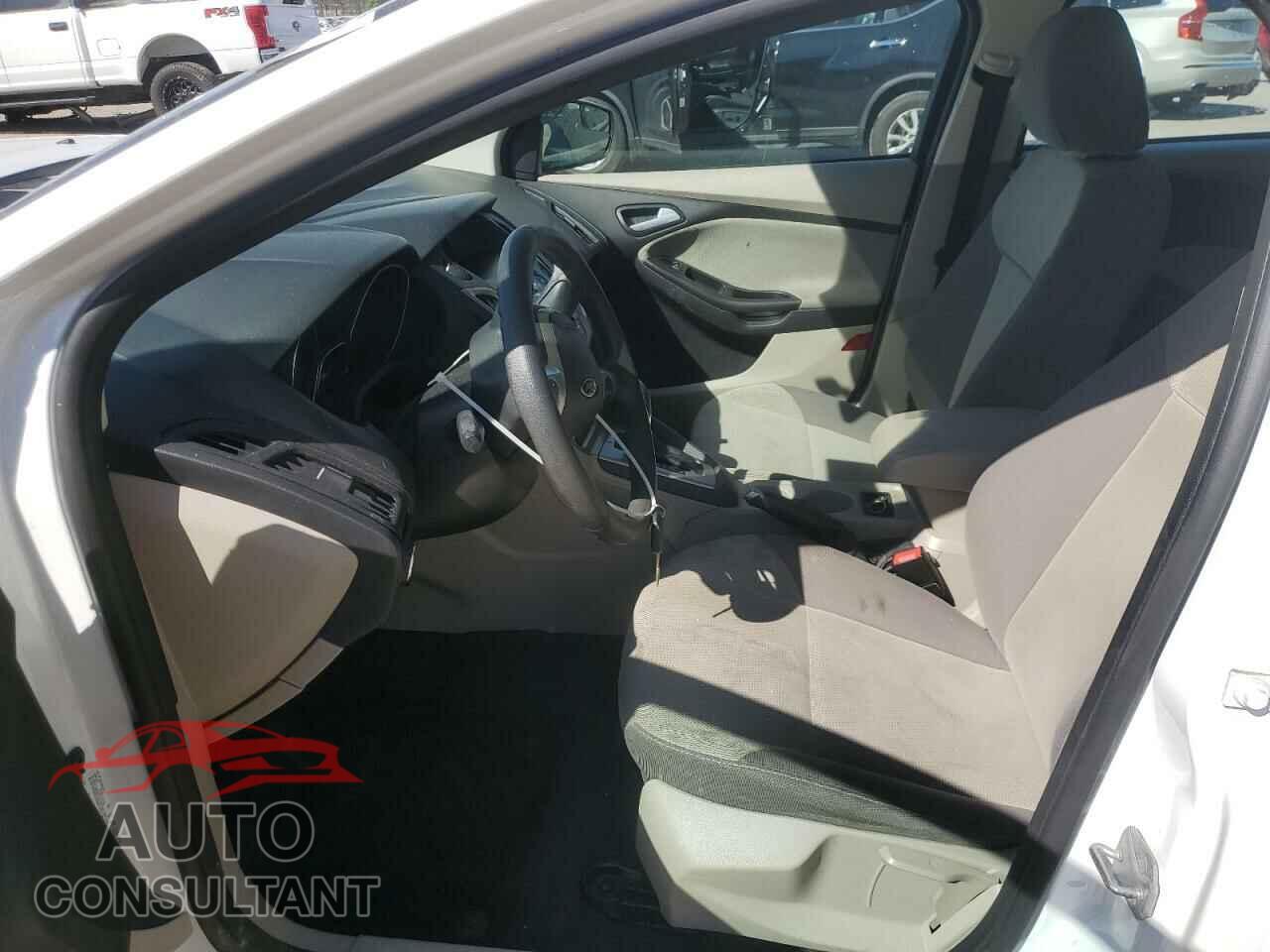 FORD FOCUS 2014 - 1FADP3K28EL151600