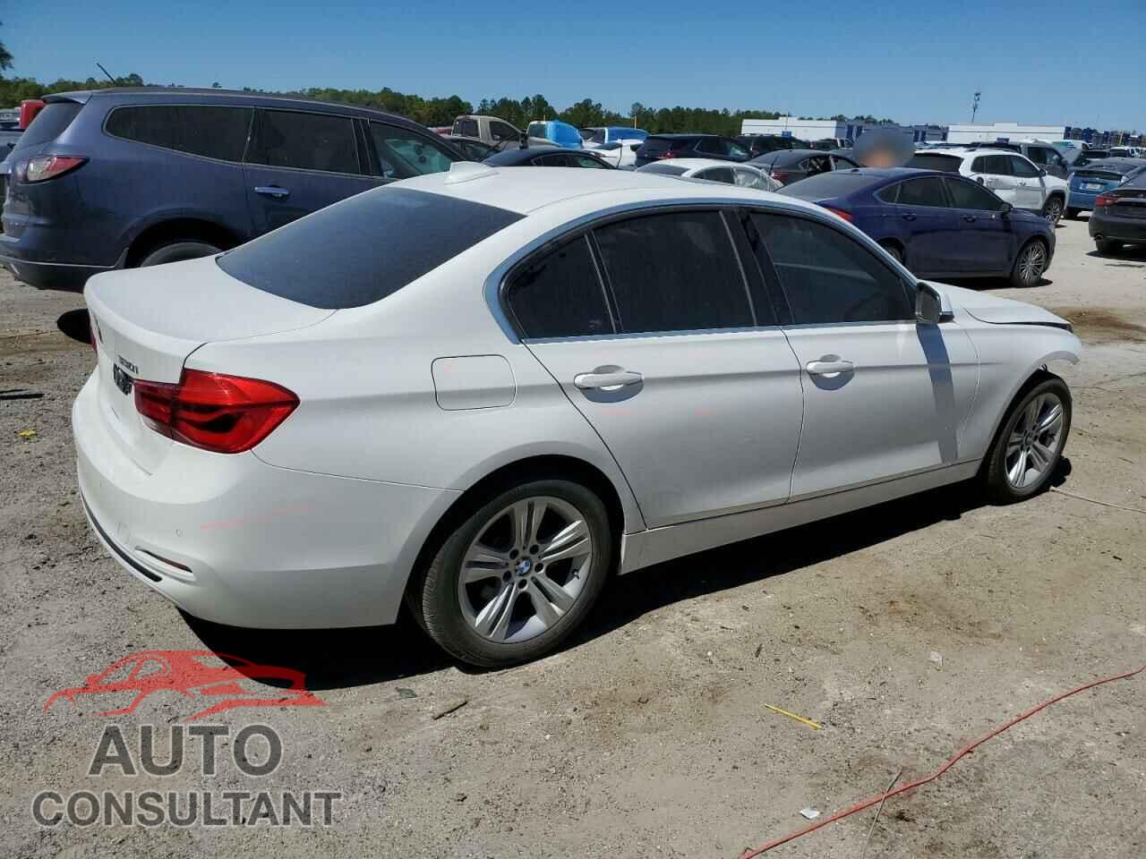 BMW 3 SERIES 2017 - WBA8B9G38HNU54025