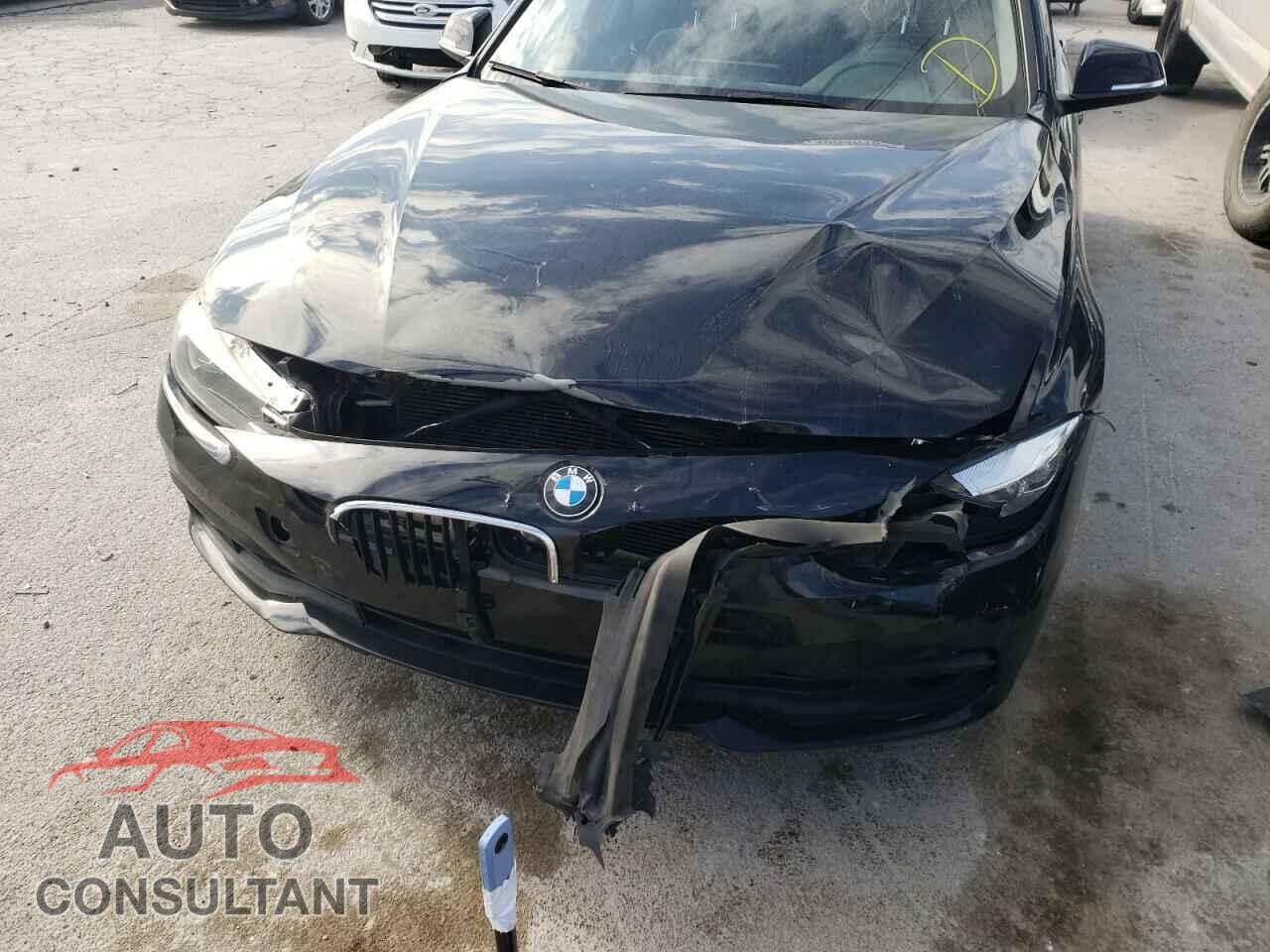 BMW 3 SERIES 2016 - WBA8E1G50GNU12148