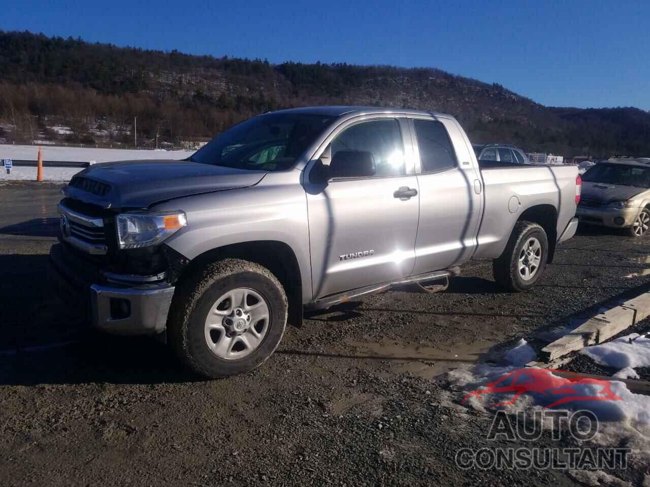 TOYOTA TUNDRA 2017 - 5TFUM5F16HX072455