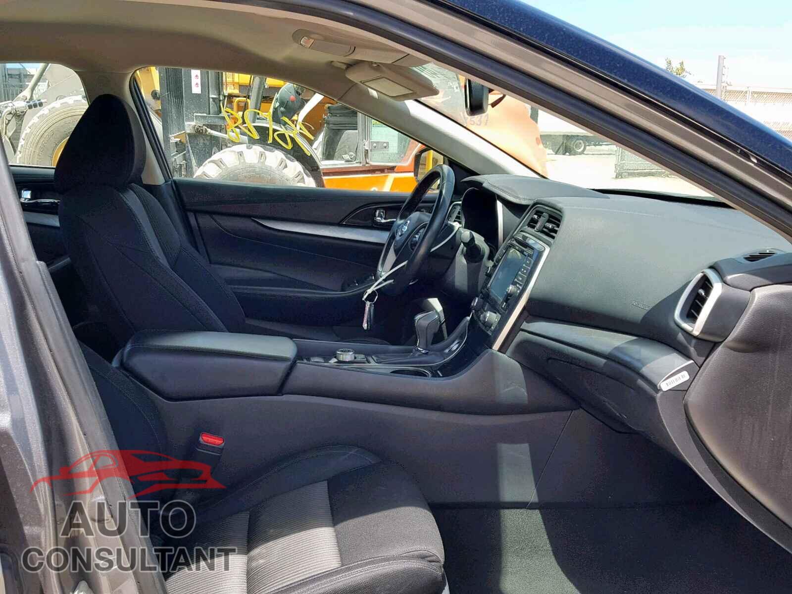 NISSAN MAXIMA 2017 - 1N4AA6AP0HC372549