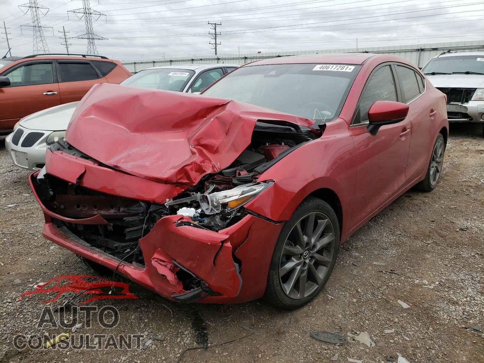MAZDA 3 2018 - 3MZBN1W30JM186264