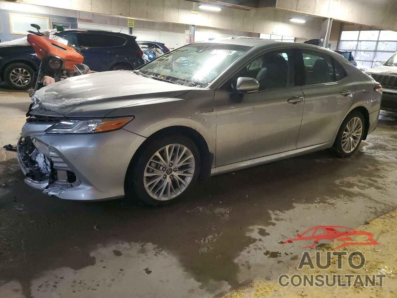 TOYOTA CAMRY 2018 - 4T1B21HK6JU502791