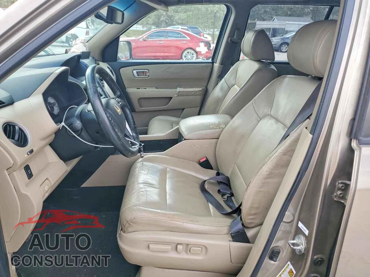 HONDA PILOT 2011 - 5FNYF3H70BB029975