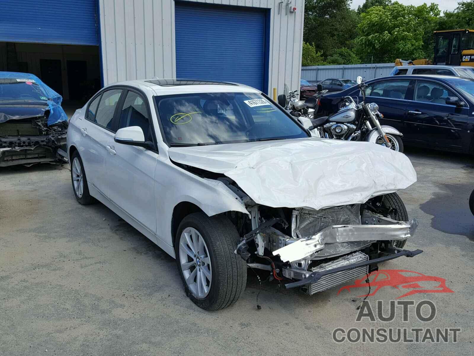 BMW 3 SERIES 2017 - WBA8E1G33HNU17568