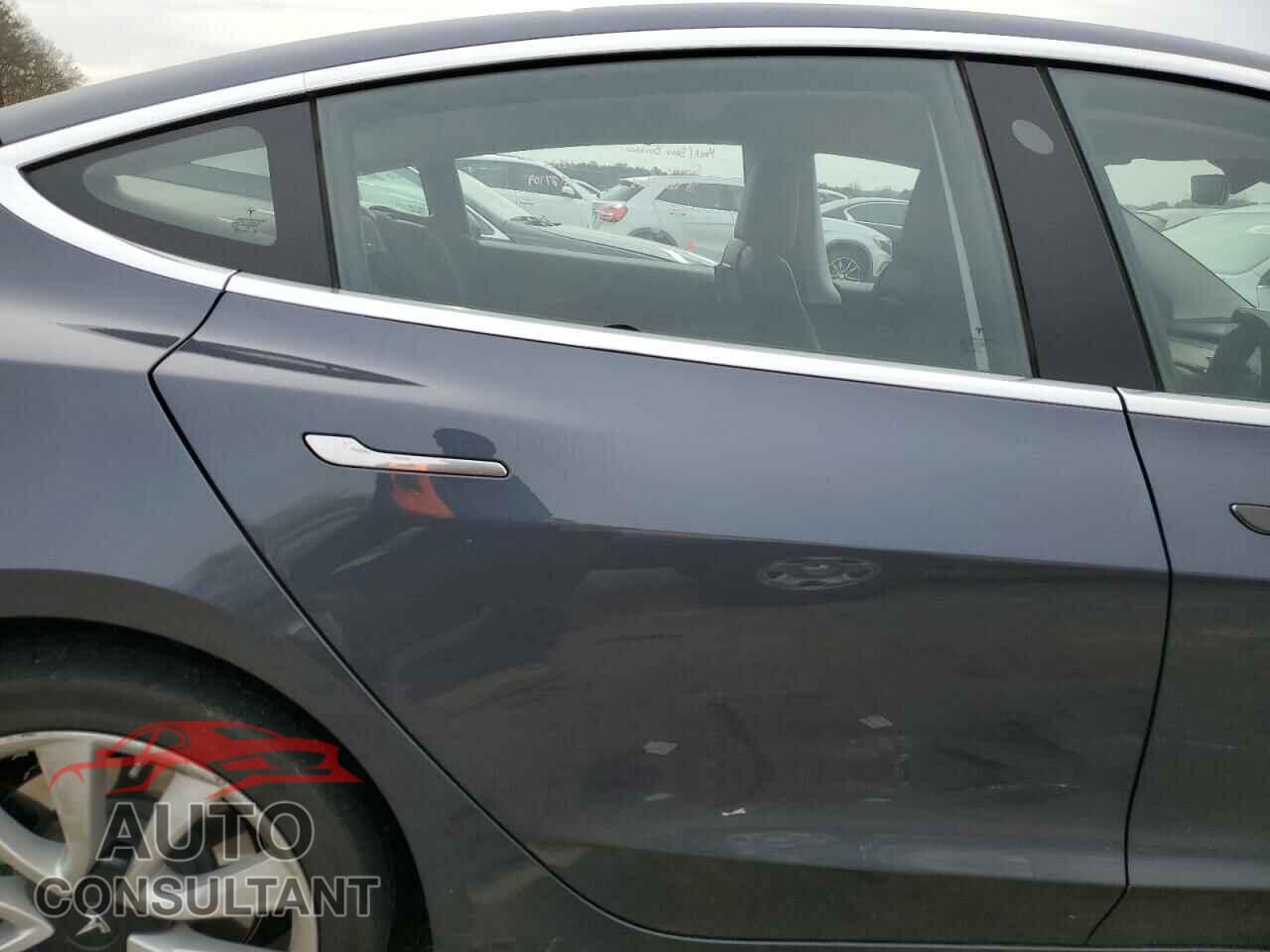 TESLA MODEL 3 2018 - 5YJ3E1EA8JF032820