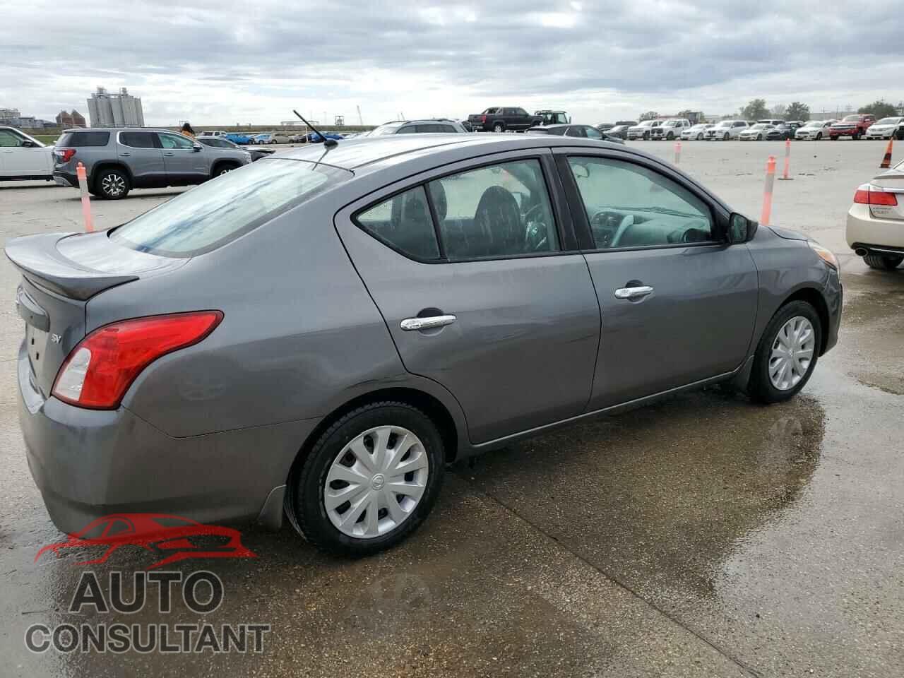 NISSAN VERSA 2017 - 3N1CN7AP1HL901673