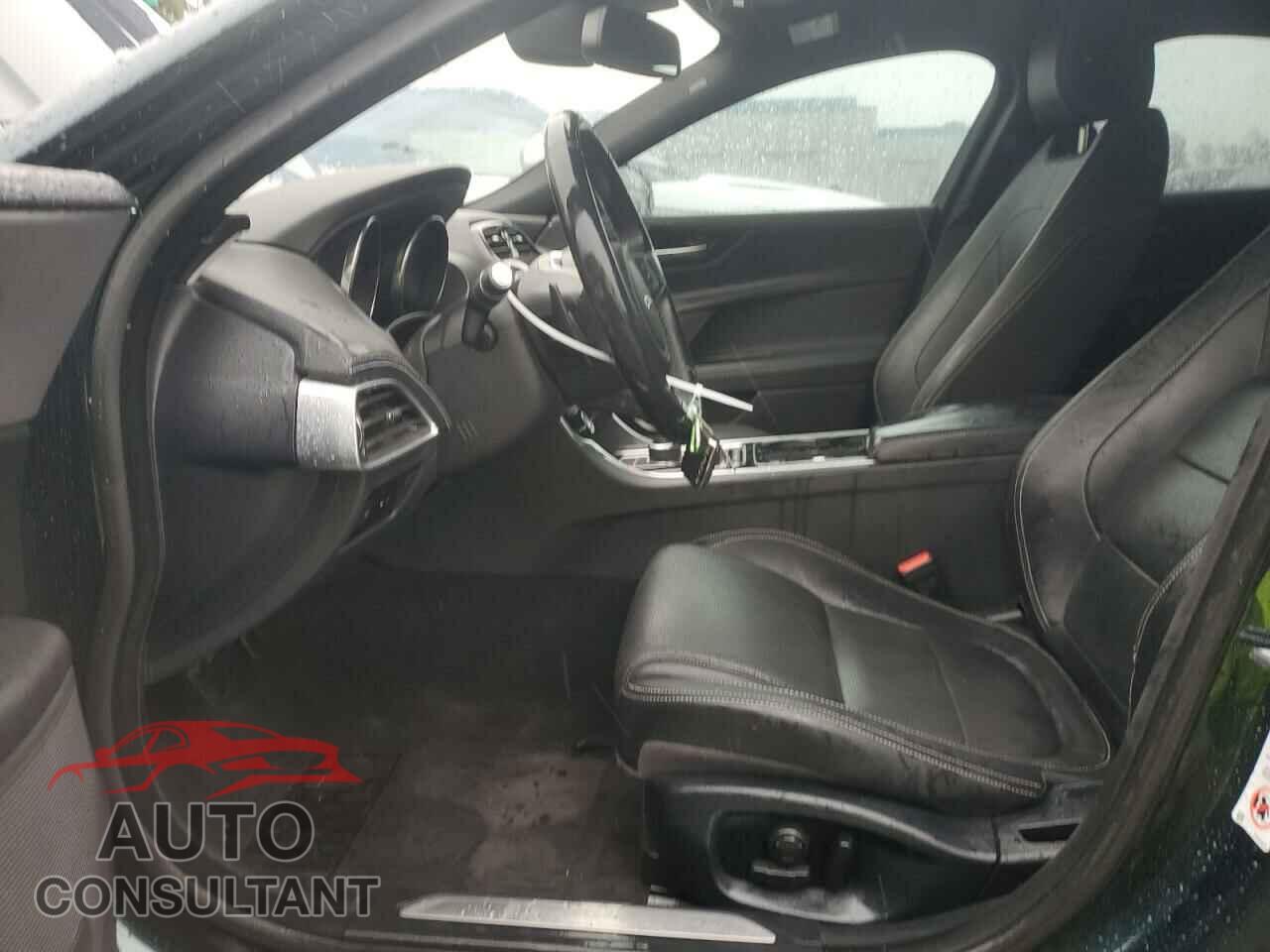 JAGUAR XE 2017 - SAJAF4BN6HA968551