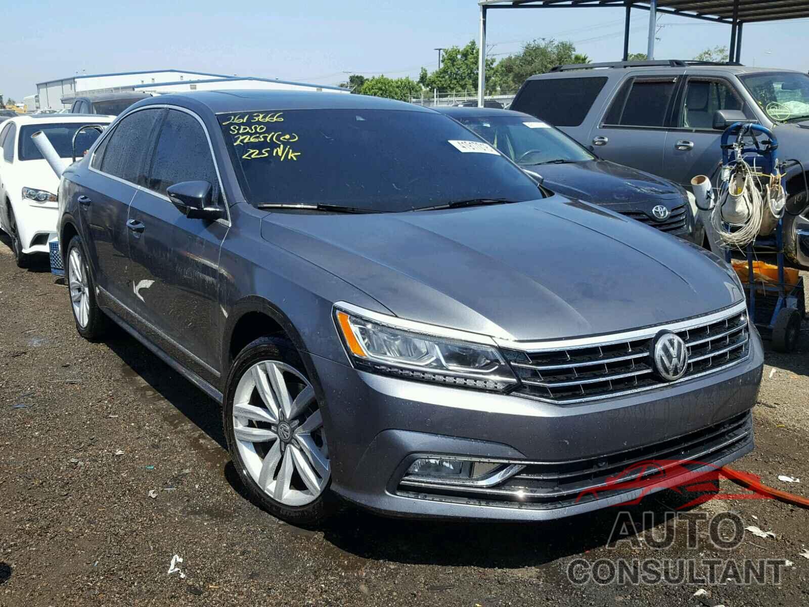 VOLKSWAGEN PASSAT 2017 - 1VWCT7A38HC077146