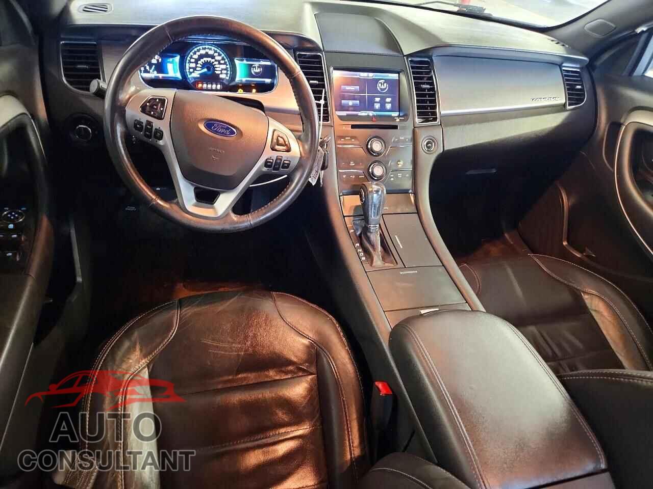 FORD TAURUS 2013 - 1FAHP2E81DG209842