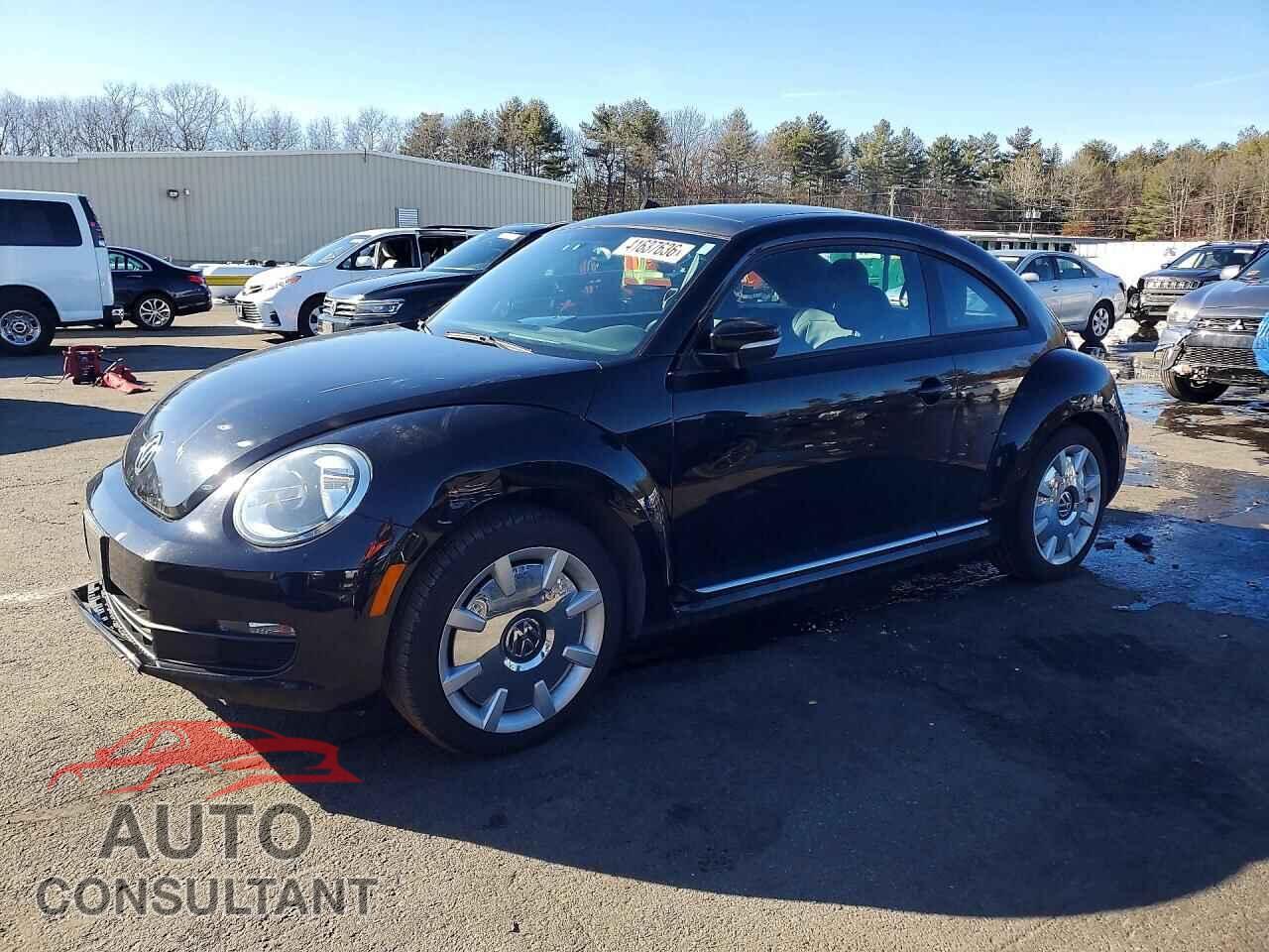 VOLKSWAGEN BEETLE 2013 - 3VWJP7AT2DM661594