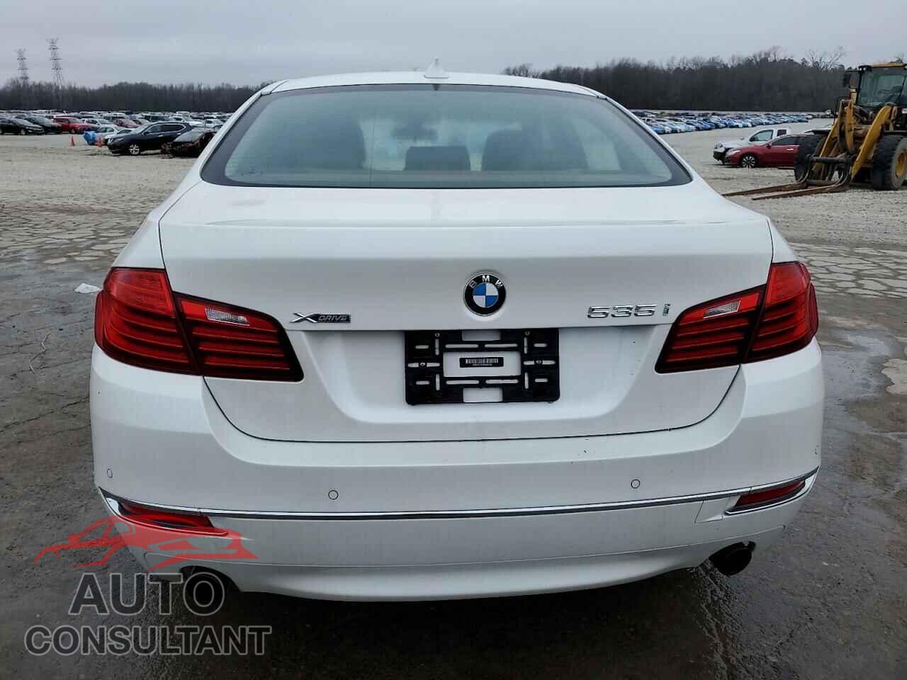 BMW 5 SERIES 2015 - WBA5B3C55FD543108