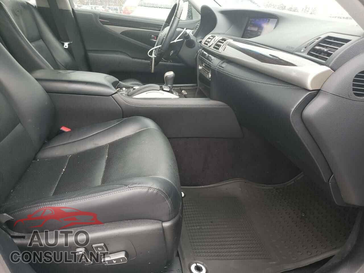 LEXUS LS460 2017 - JTHCL5EF8H5027801