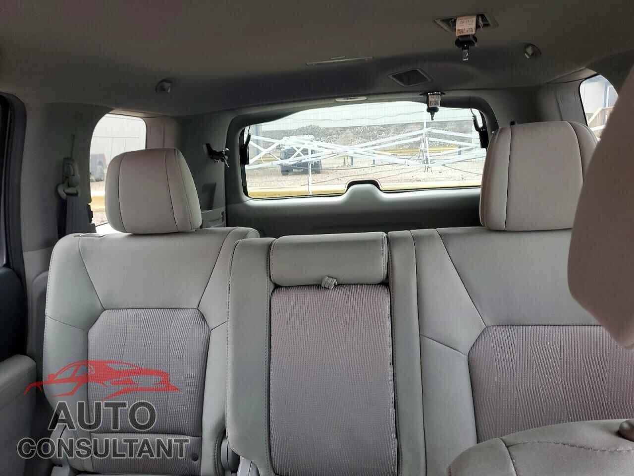 HONDA PILOT 2015 - 5FNYF4H47FB070203