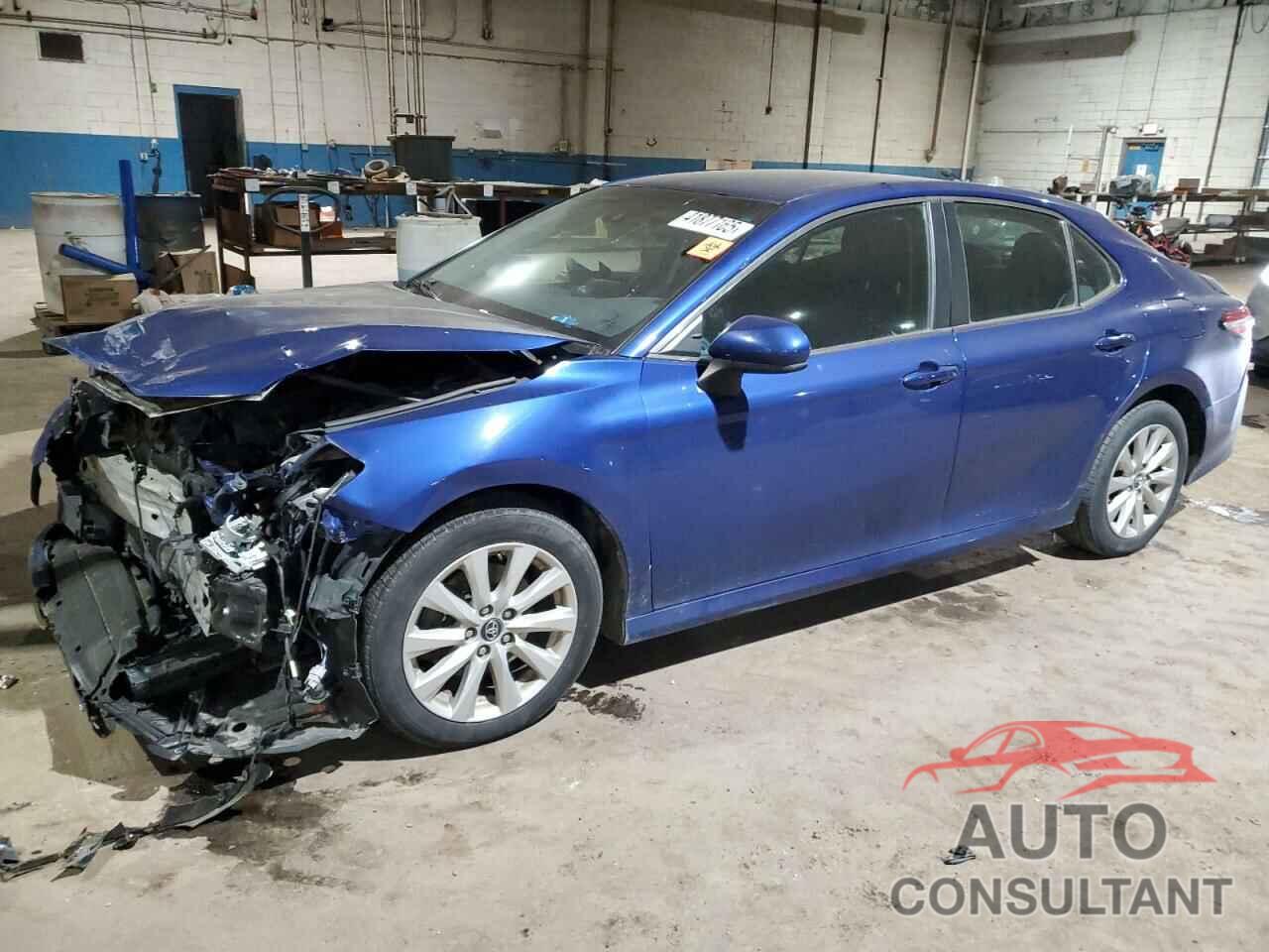 TOYOTA CAMRY 2018 - 4T1B11HK3JU662288