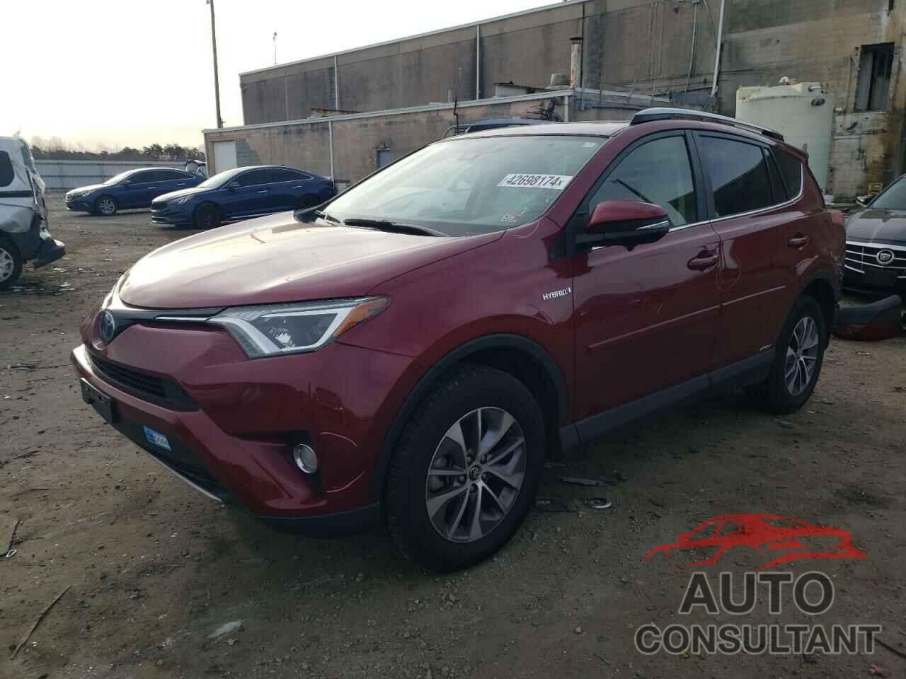 TOYOTA RAV4 2018 - JTMRJREV1JD225955