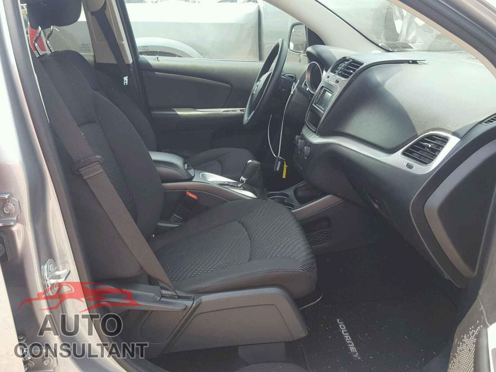 DODGE JOURNEY SE 2017 - 3C4PDCAB5HT528295