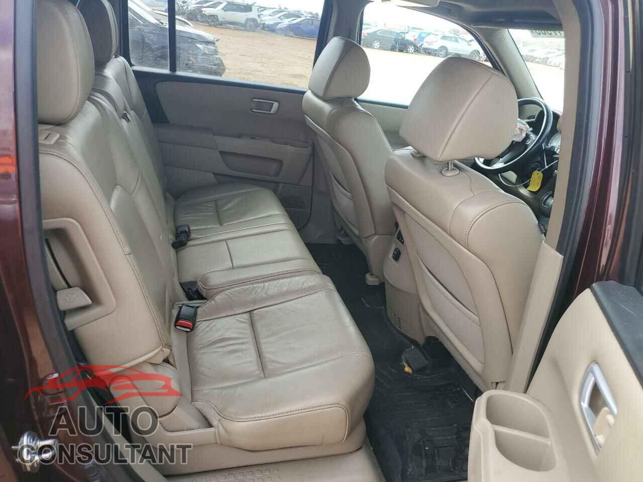HONDA PILOT 2014 - 5FNYF4H58EB045611
