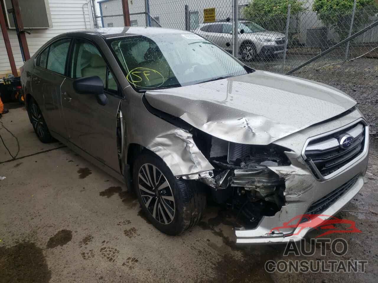 SUBARU LEGACY 2018 - 4S3BNAB65J3031570