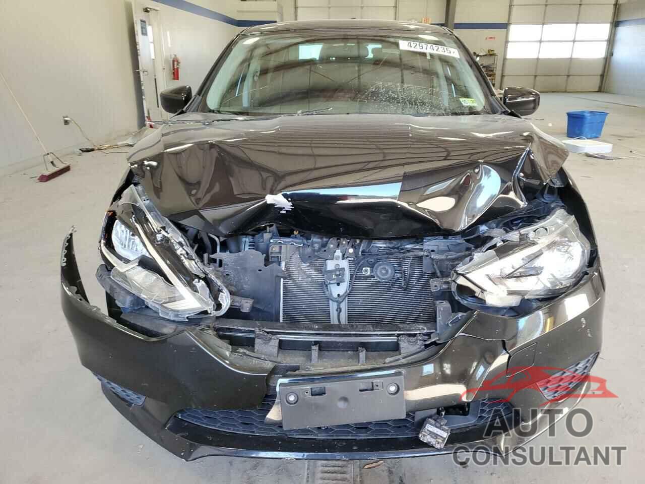 NISSAN SENTRA 2019 - 3N1AB7AP5KY451052