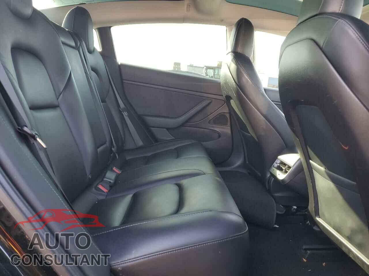 TESLA MODEL 3 2019 - 5YJ3E1EA7KF344872