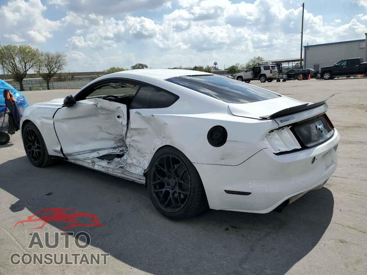 FORD MUSTANG 2017 - 1FA6P8TH9H5226905