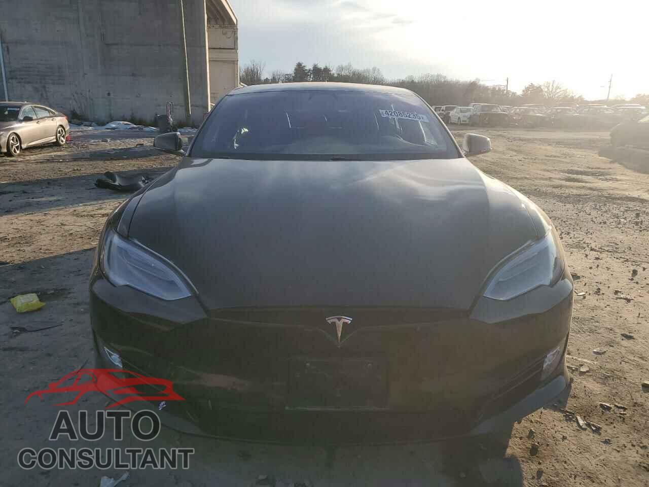 TESLA MODEL S 2018 - 5YJSA1E20JF268801