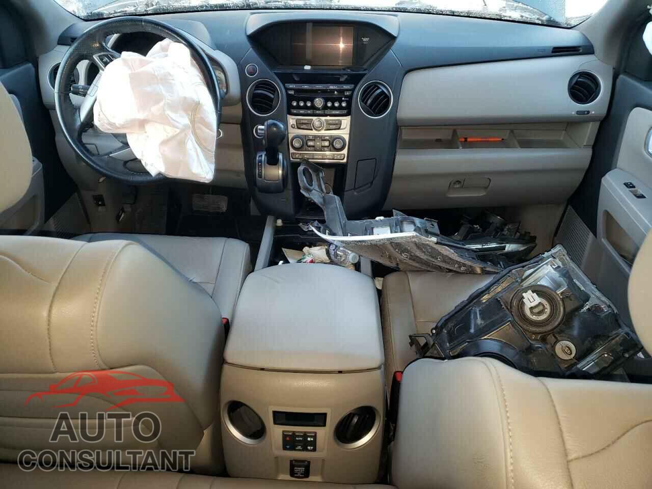 HONDA PILOT 2013 - 5FNYF4H53DB010537