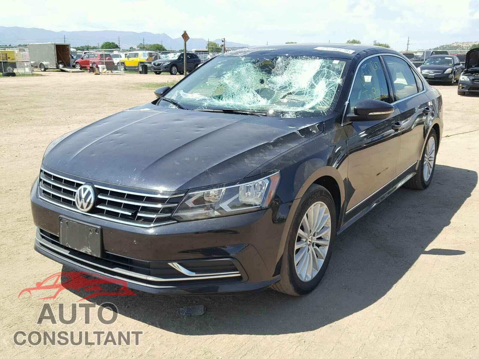 VOLKSWAGEN PASSAT 2017 - 1VWBT7A31HC013459