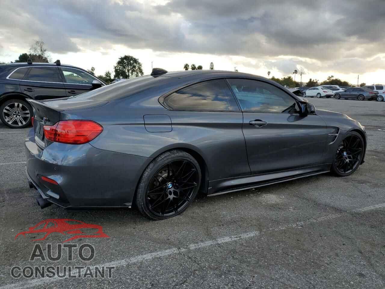 BMW M4 2016 - WBS3R9C54GK336854