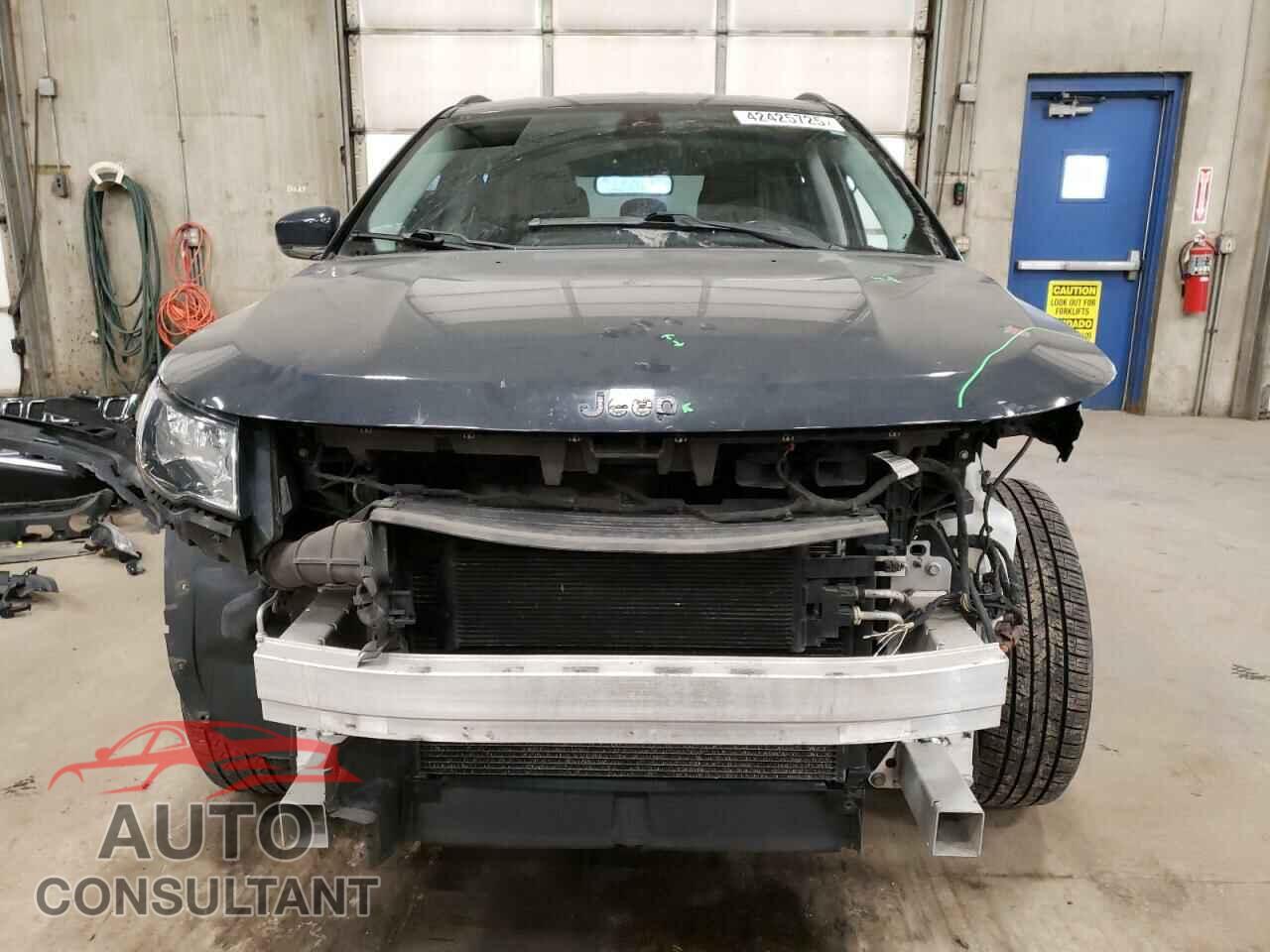 JEEP COMPASS 2018 - 3C4NJDCBXJT284863