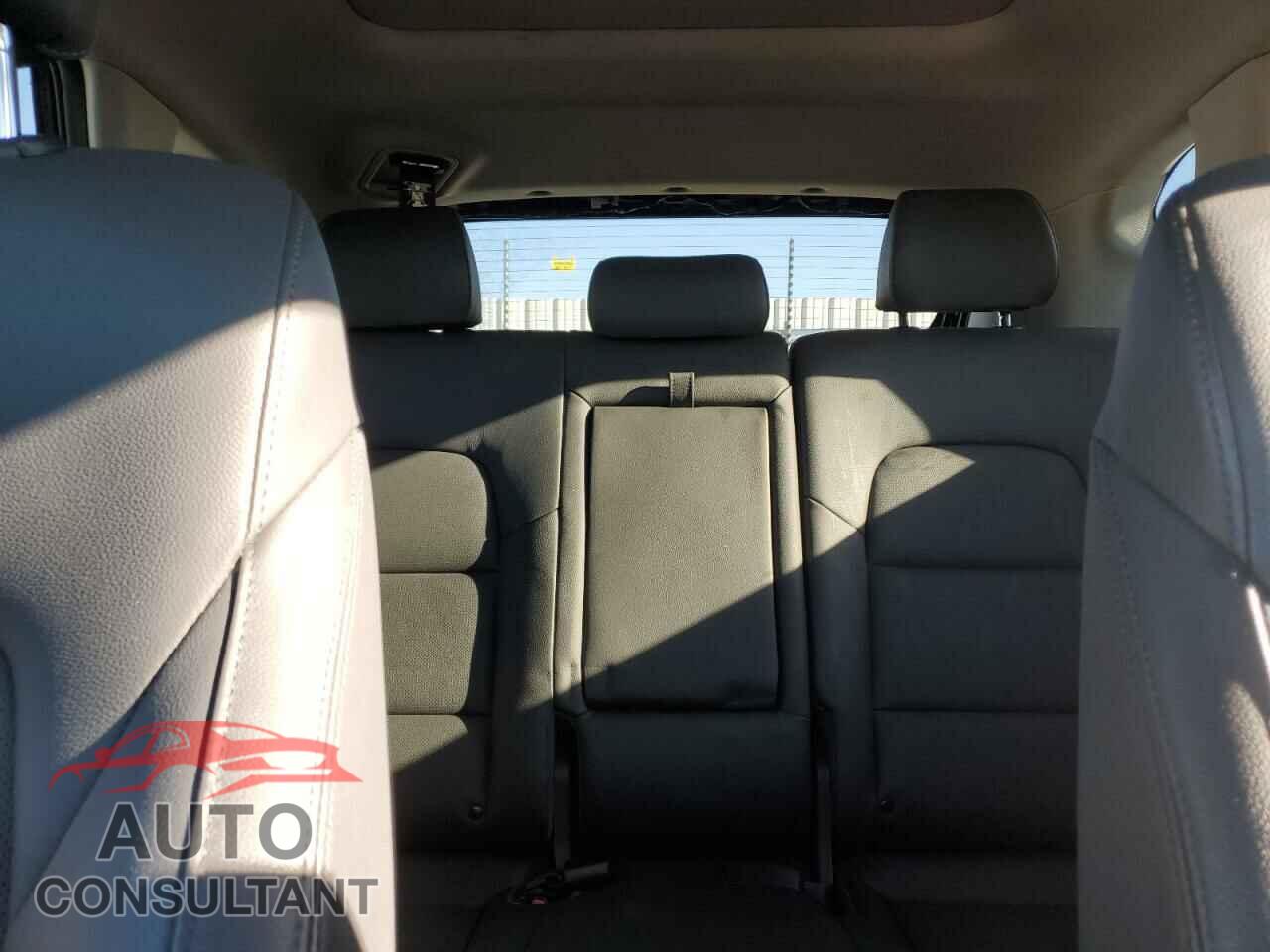 HYUNDAI TUCSON 2017 - KM8J3CA21HU383704