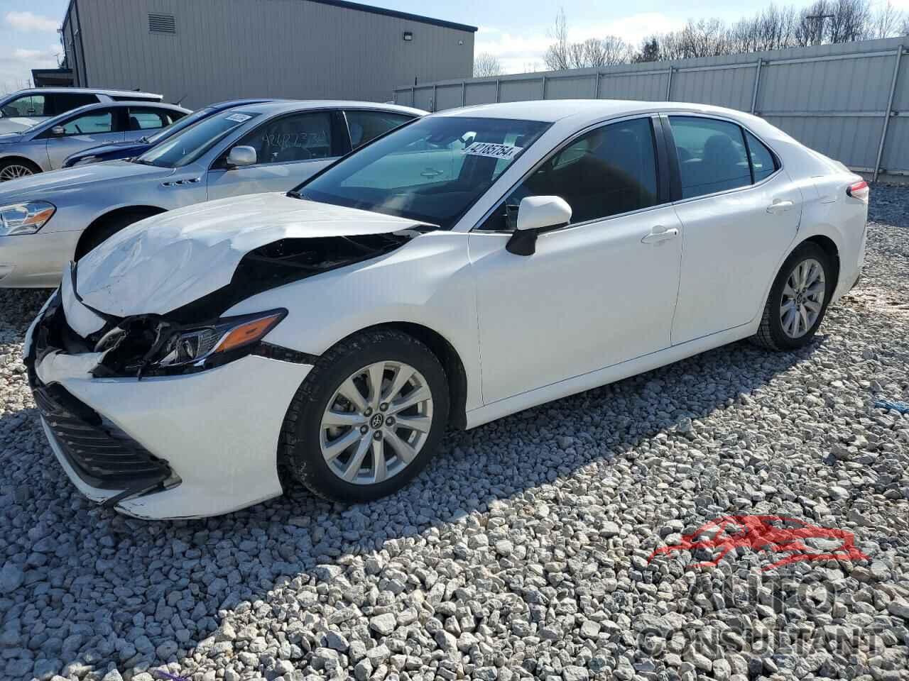 TOYOTA CAMRY 2018 - 4T1B11HK7JU502530