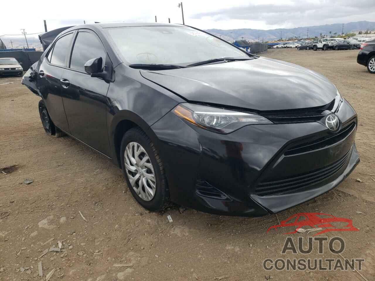 TOYOTA COROLLA 2018 - 5YFBURHE4JP851260