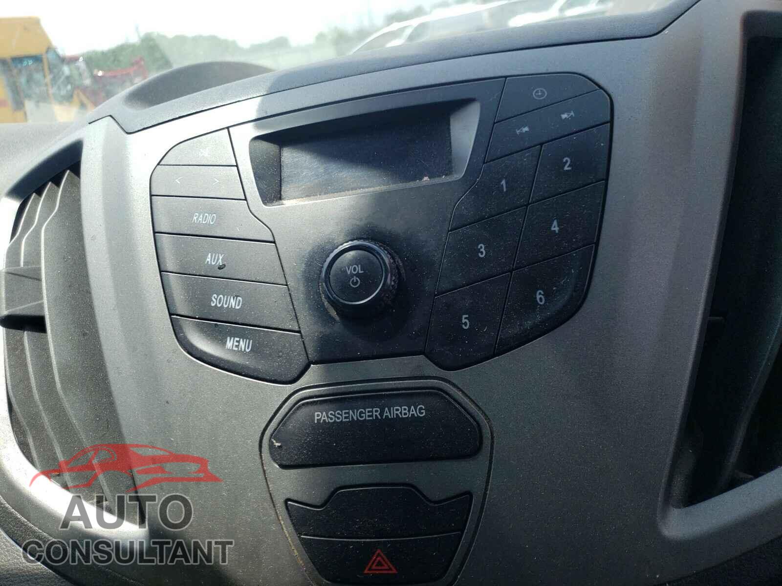 FORD TRANSIT CO 2017 - 1FTYR2CG2HKB31220