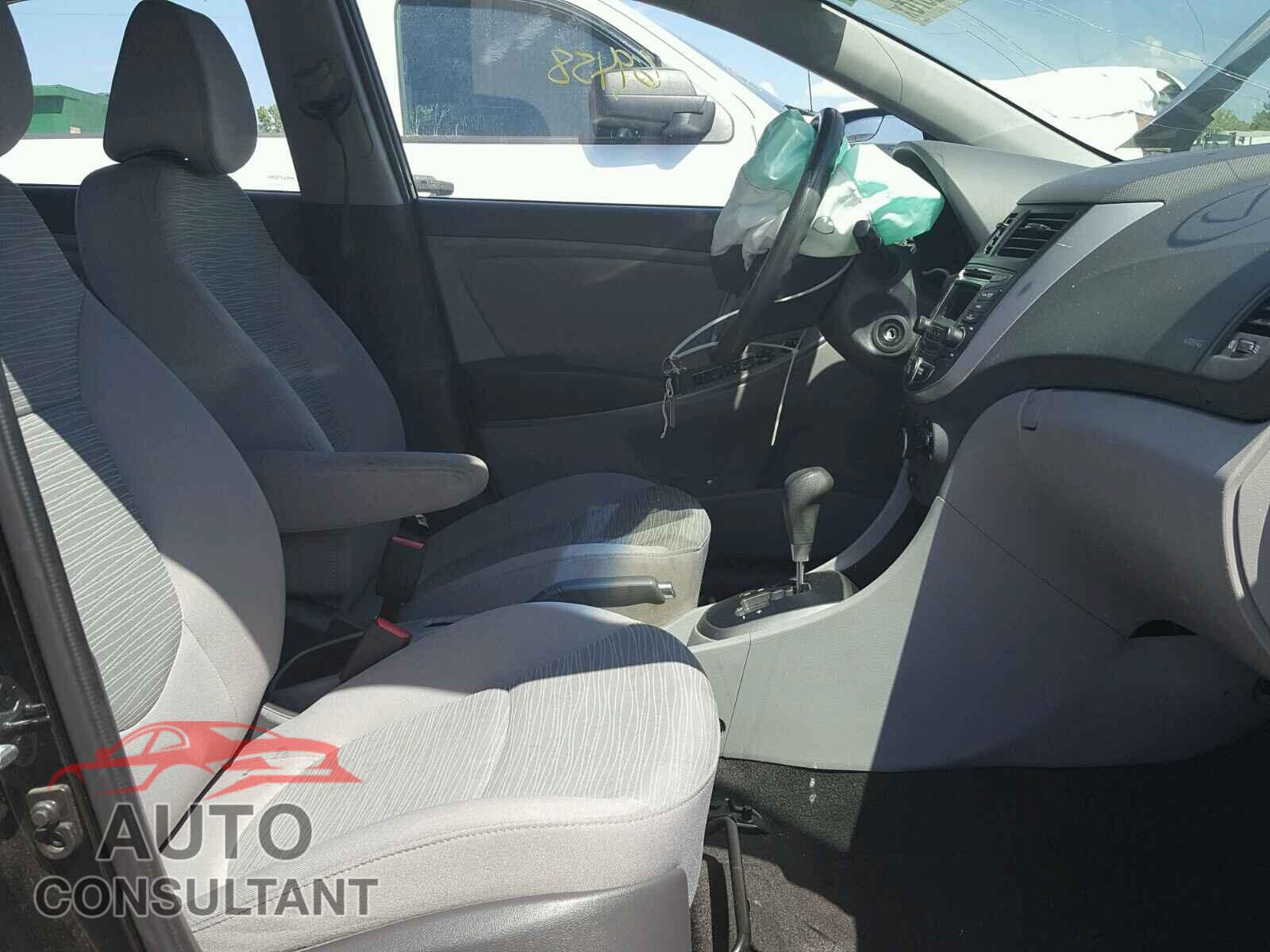 HYUNDAI ACCENT 2015 - KMHCT4AE2FU802567