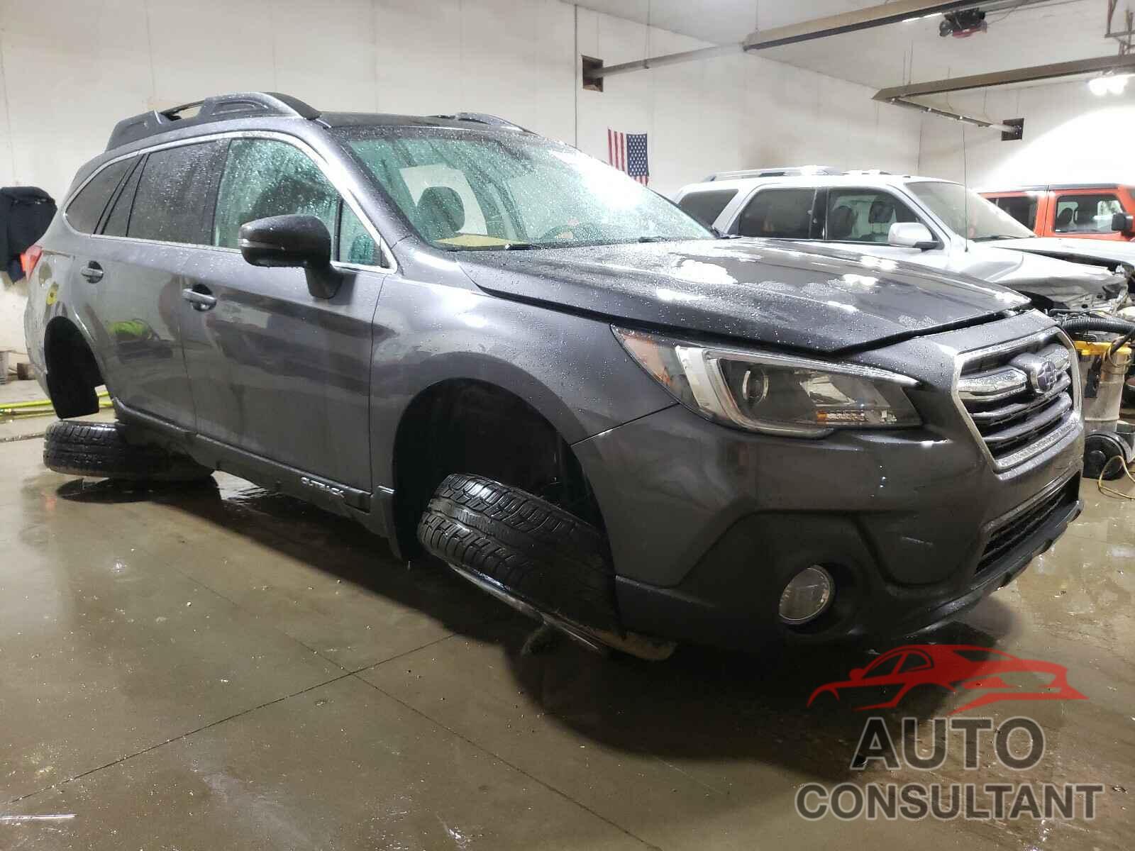 SUBARU OUTBACK 2018 - 4S4BSAHC0J3235100